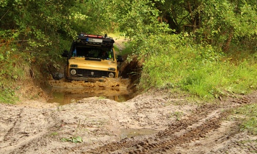 Lada Niva im Offroadpark Karenz